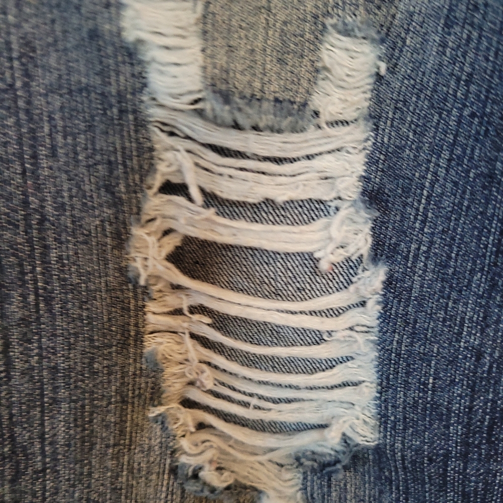 Almost Famous Blue Skinny Jeans with Vintage Distressing - Picture 6 of 9